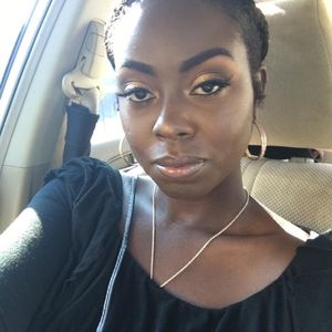 Meet your Posher, Lakeisha